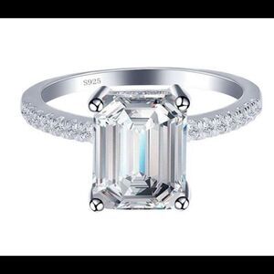 Elegant Moissanite Emerald-Cut Diamond ring